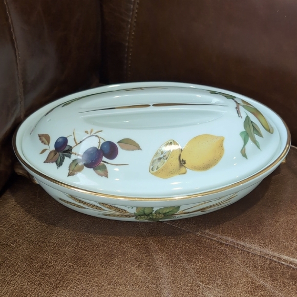 Royal Worcester Evesham Flameproof Porcelain Casserole Vegetable Bowl with Lid - Picture 12 of 12